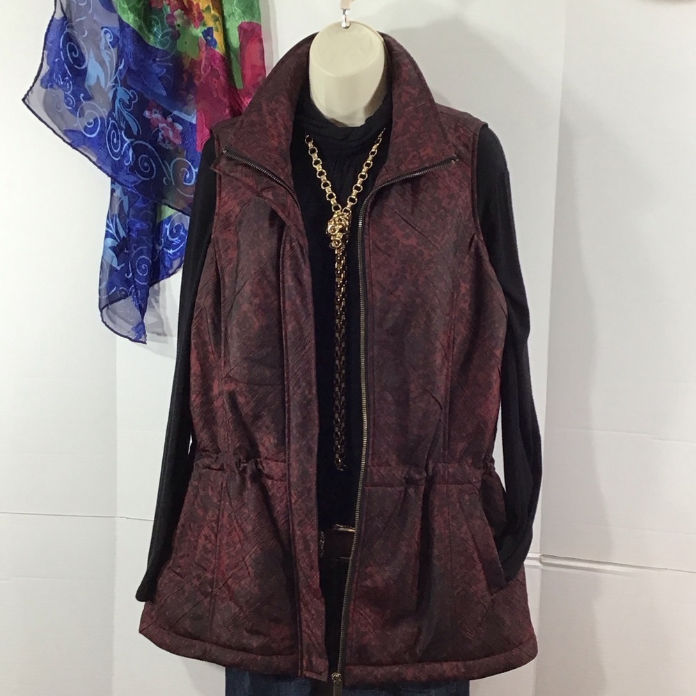 Coldwater Creek Quilted Sleeveless Vest in Deep Burgundy and black